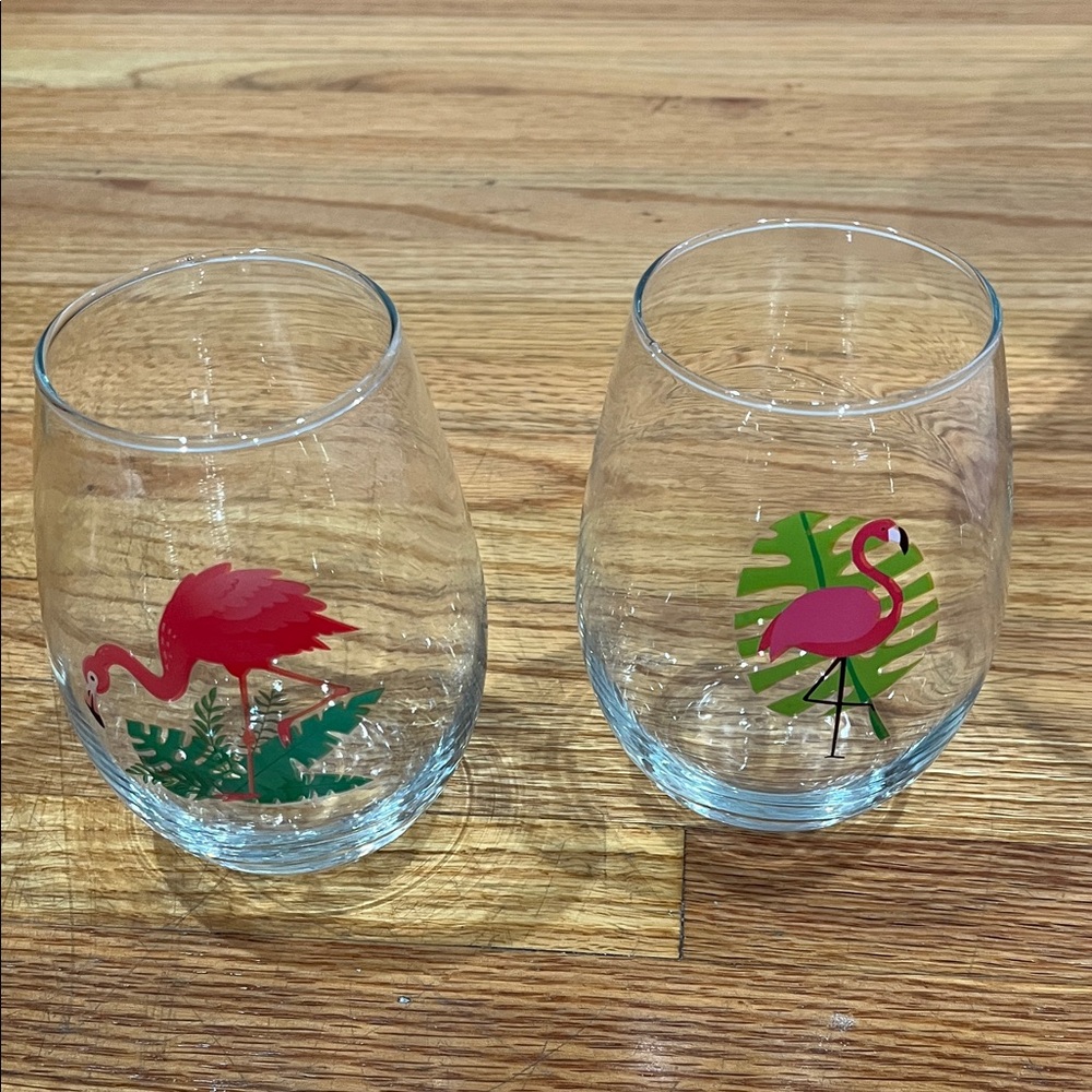 Two flamingo glasses approximately 5 inches tall very cute for summer